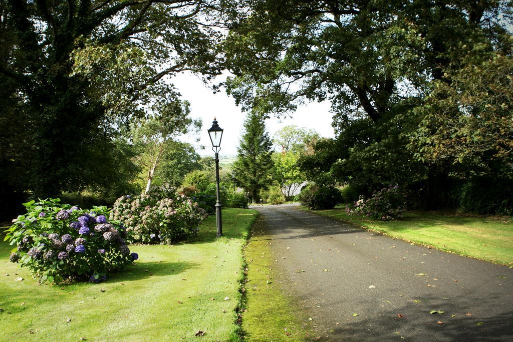 Collaven Manor Hotel Okehampton Exterior foto